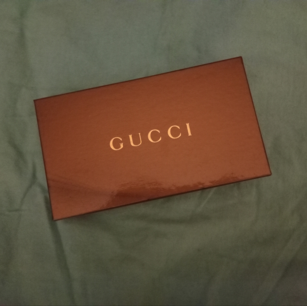 Gucci box - Picture 2 of 2